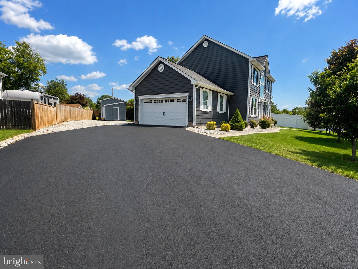 2 SEAY COURT