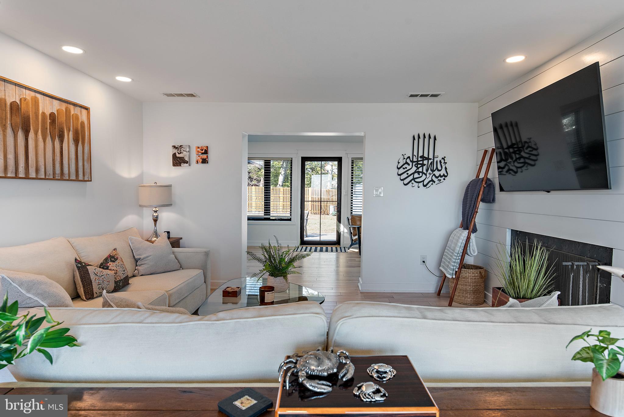 BAY RIDGE - Residential Lease