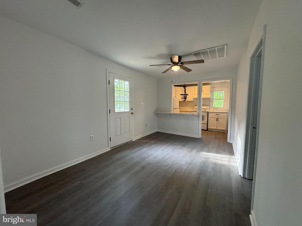 Photo of 243 Cambridge Street, FREDERICKSBURG, VA 22405 (MLS # VAST2043382)