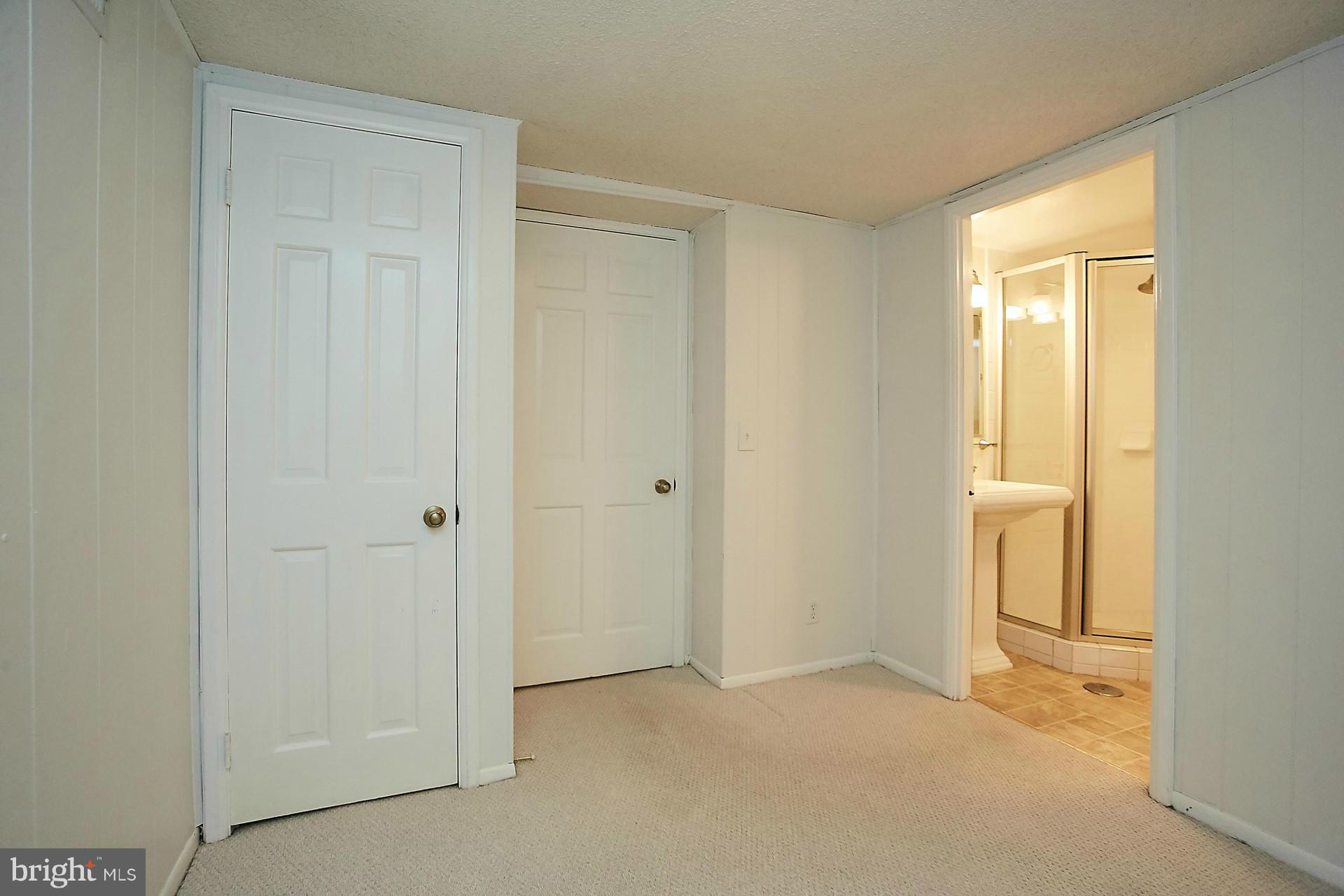 FAIRLINGTON VILLAGES - Residential