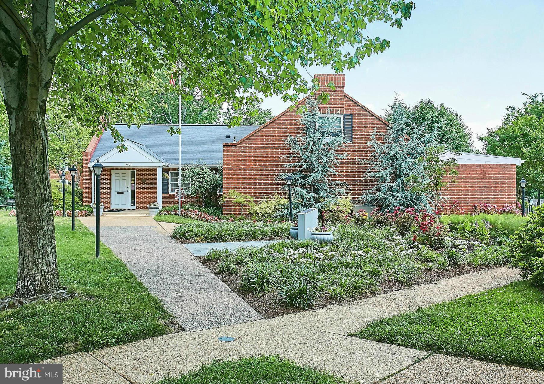 FAIRLINGTON VILLAGES - Residential