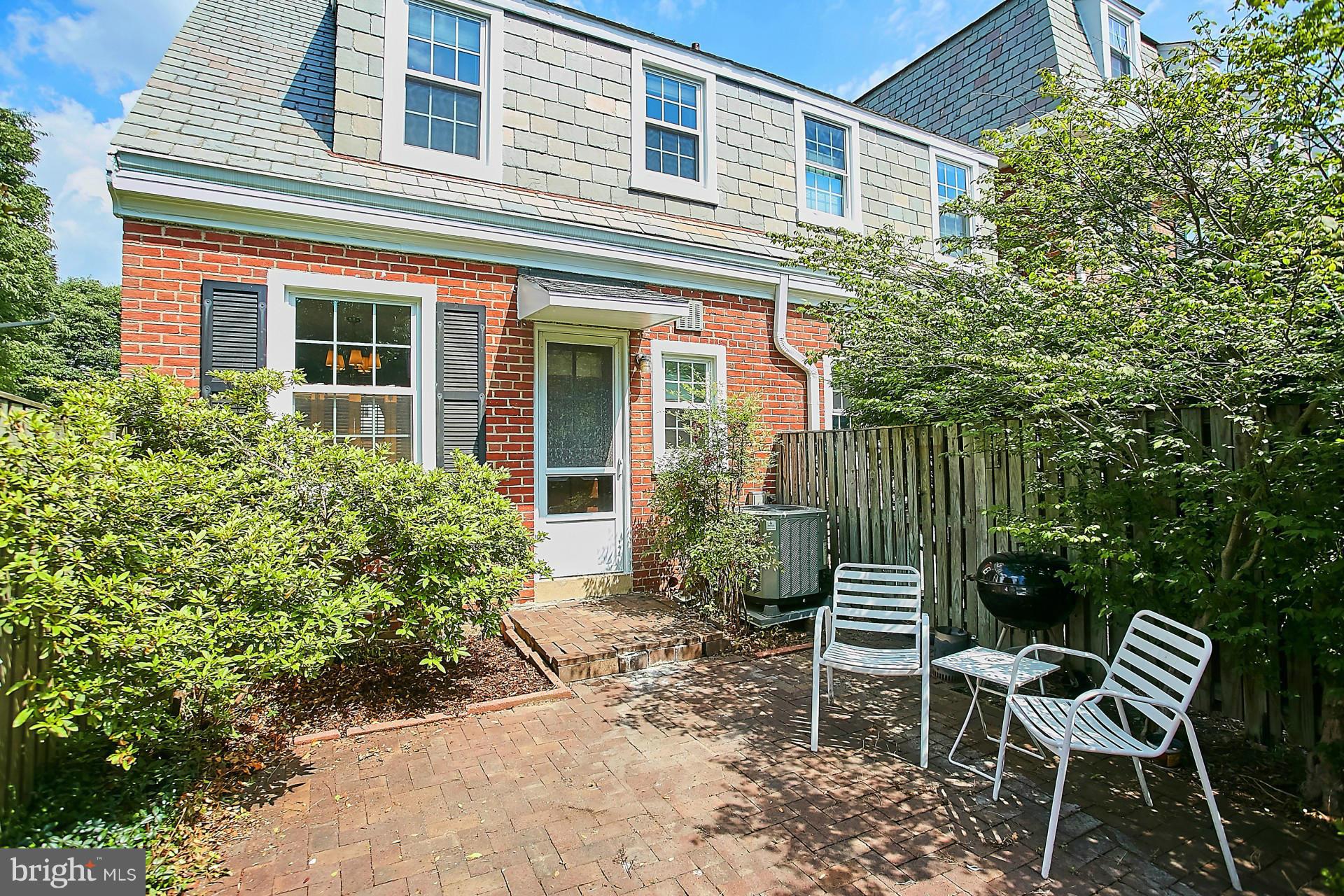 FAIRLINGTON VILLAGES - Residential