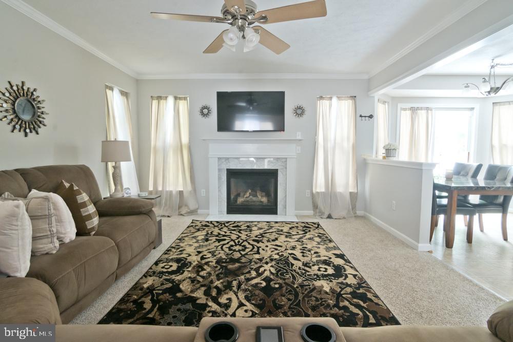 GOLDEN BEACH - Residential