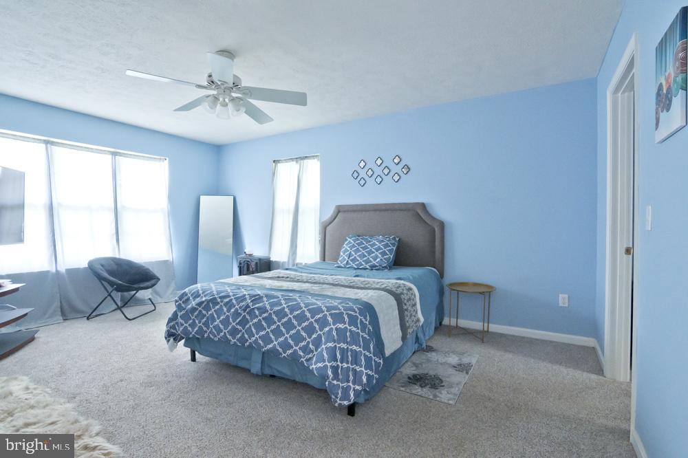 GOLDEN BEACH - Residential