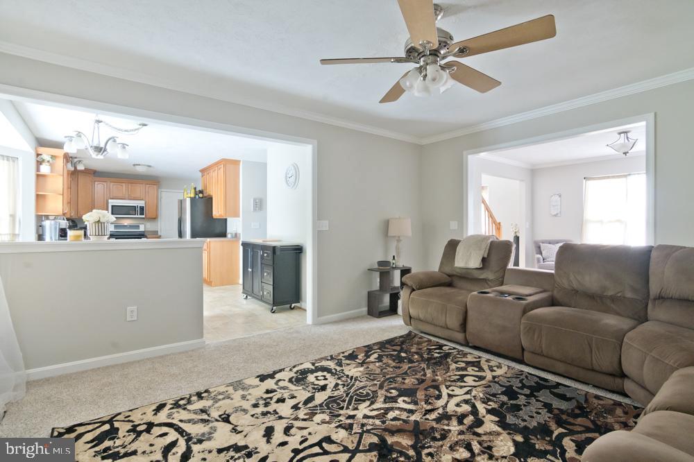 GOLDEN BEACH - Residential