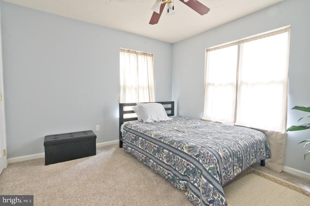 GOLDEN BEACH - Residential