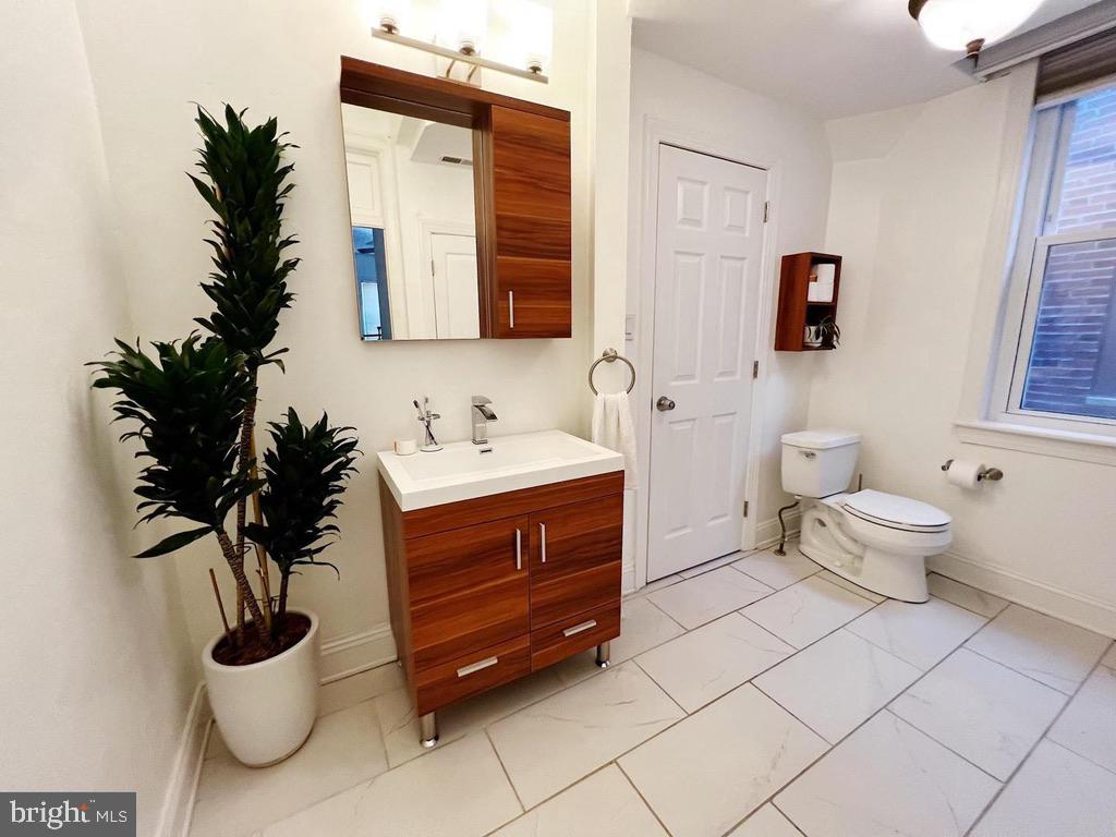 PASSYUNK SQUARE - Residential Lease