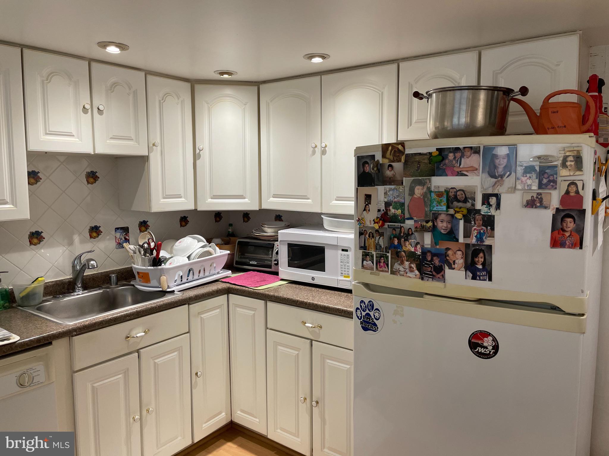 GEORGIAN COLONIES - Residential