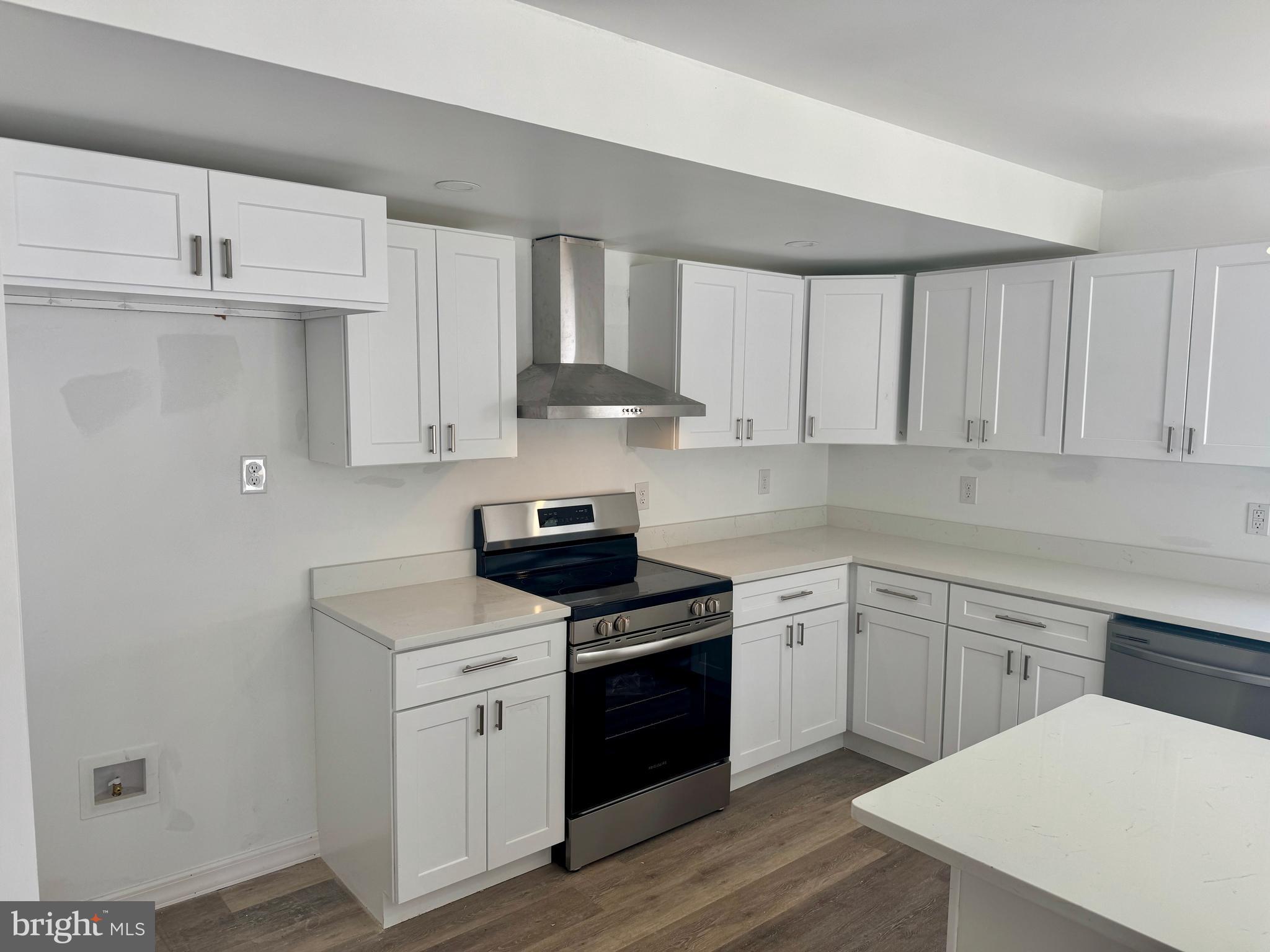 HOLIDAY POCONO - Residential