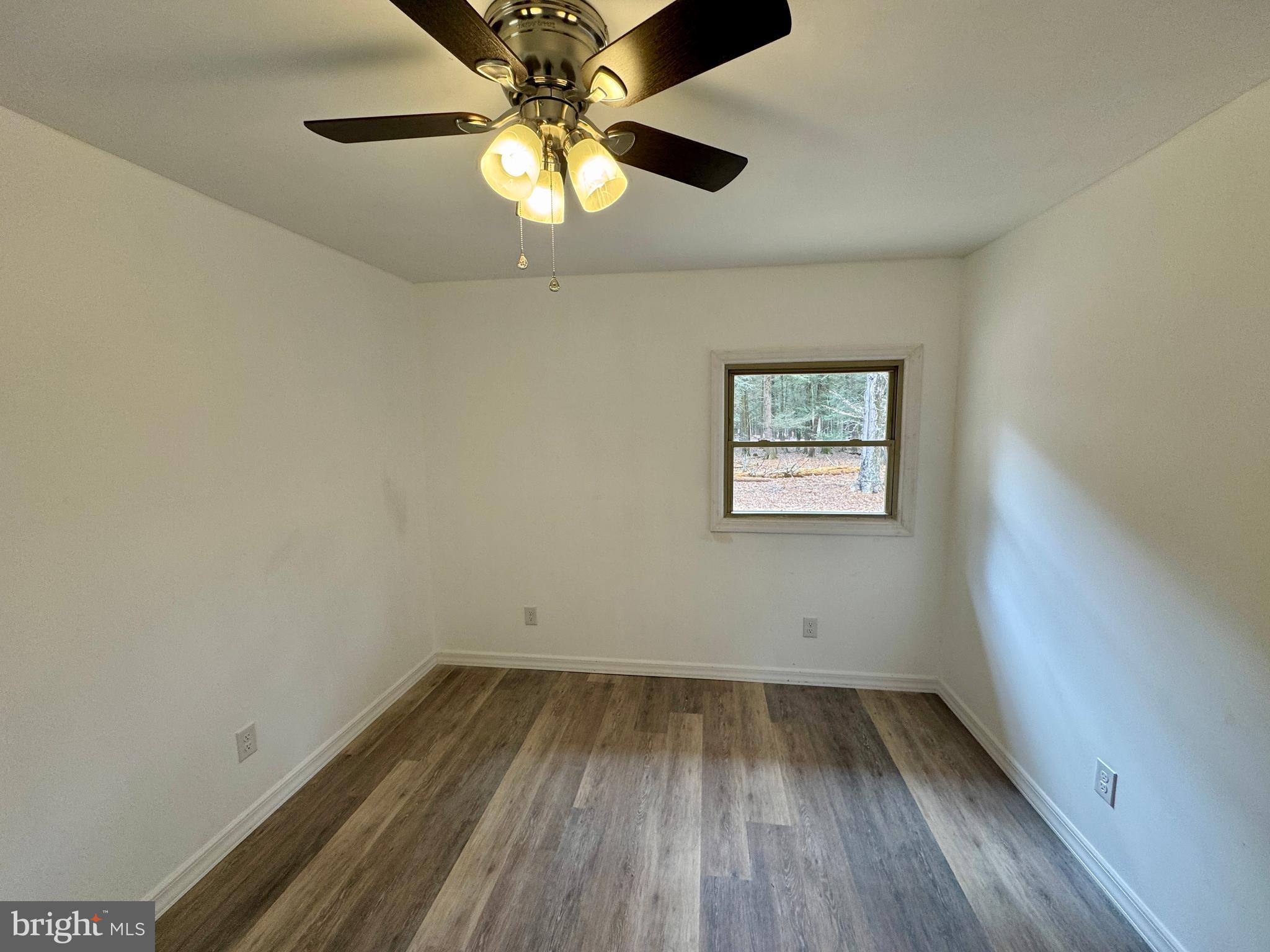 HOLIDAY POCONO - Residential