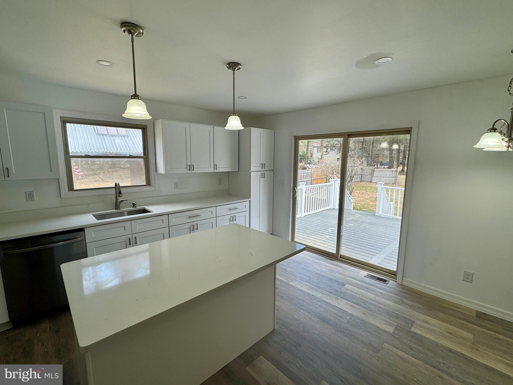 HOLIDAY POCONO - Residential