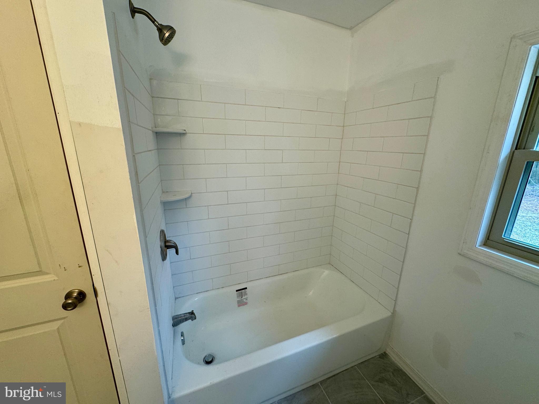 HOLIDAY POCONO - Residential