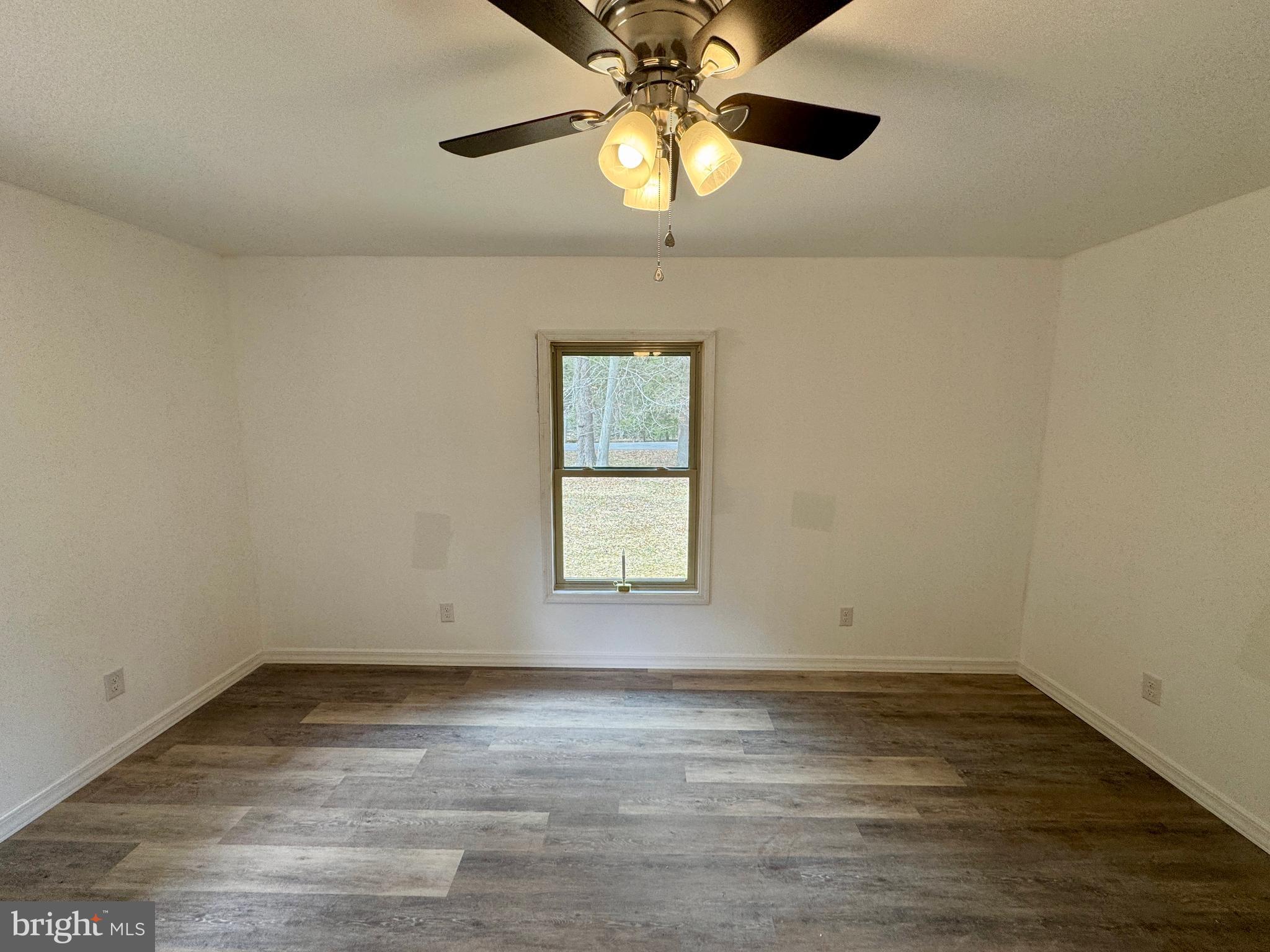 HOLIDAY POCONO - Residential