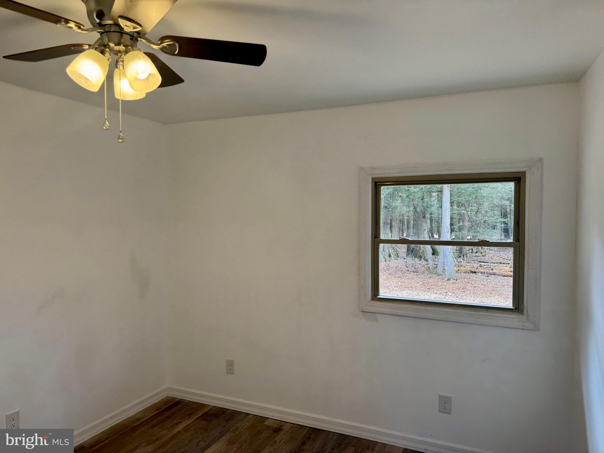 HOLIDAY POCONO - Residential