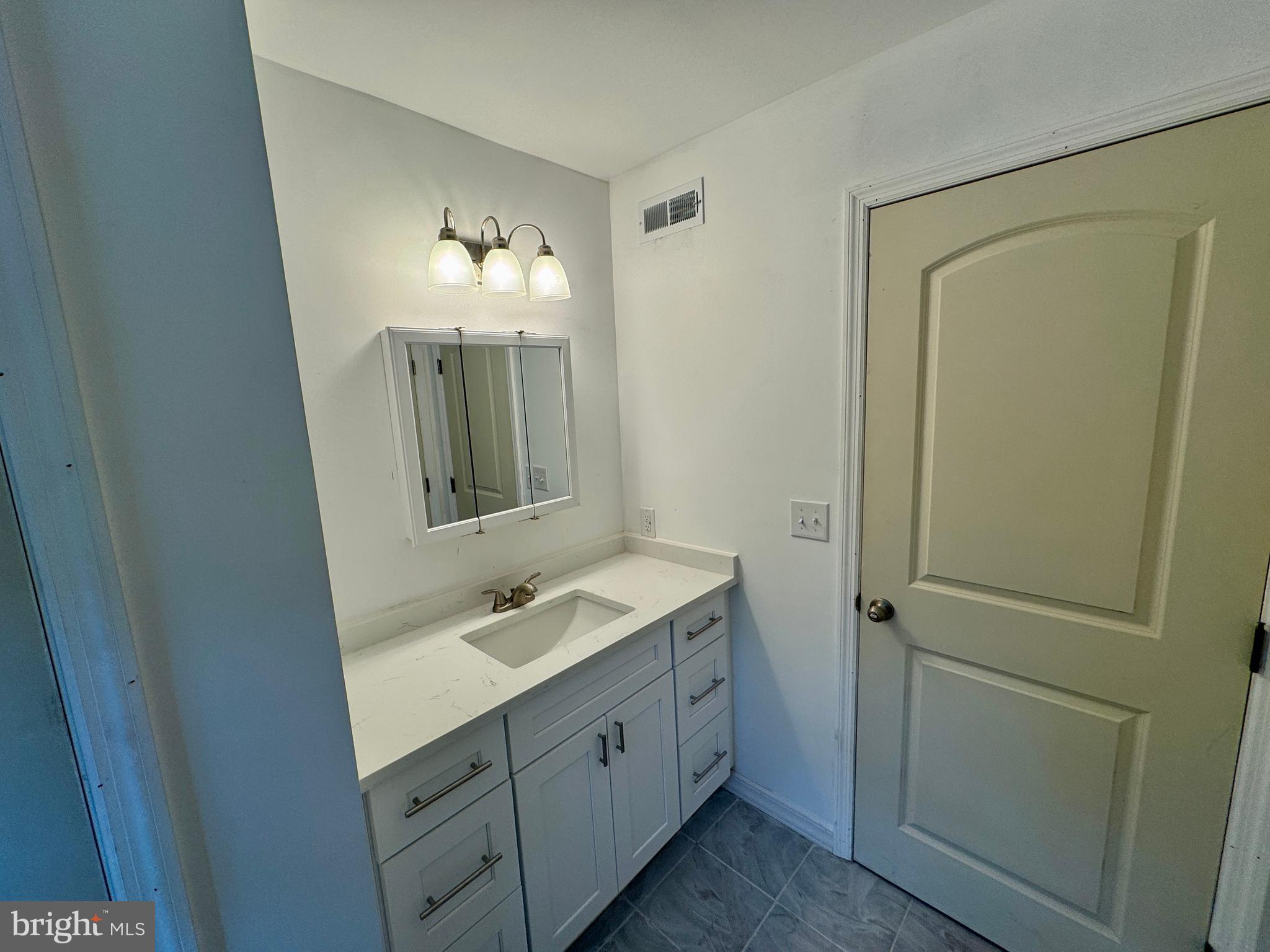 HOLIDAY POCONO - Residential