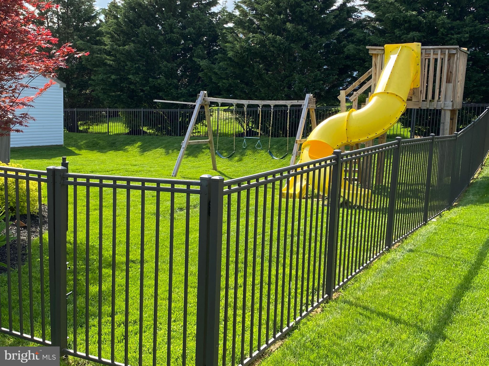 WEST RIDGE ESTATES - Residential