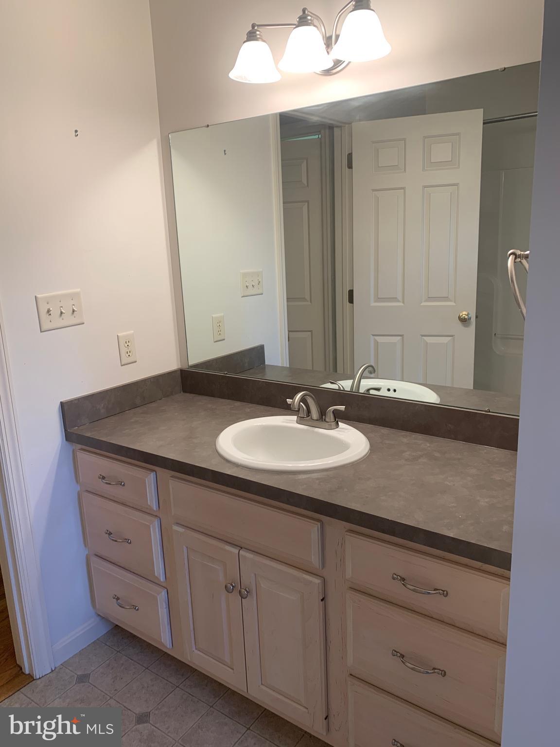 WEST RIDGE ESTATES - Residential