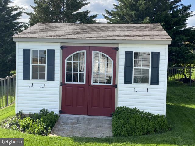 WEST RIDGE ESTATES - Residential