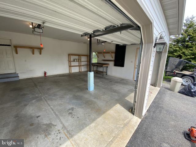 WEST RIDGE ESTATES - Residential