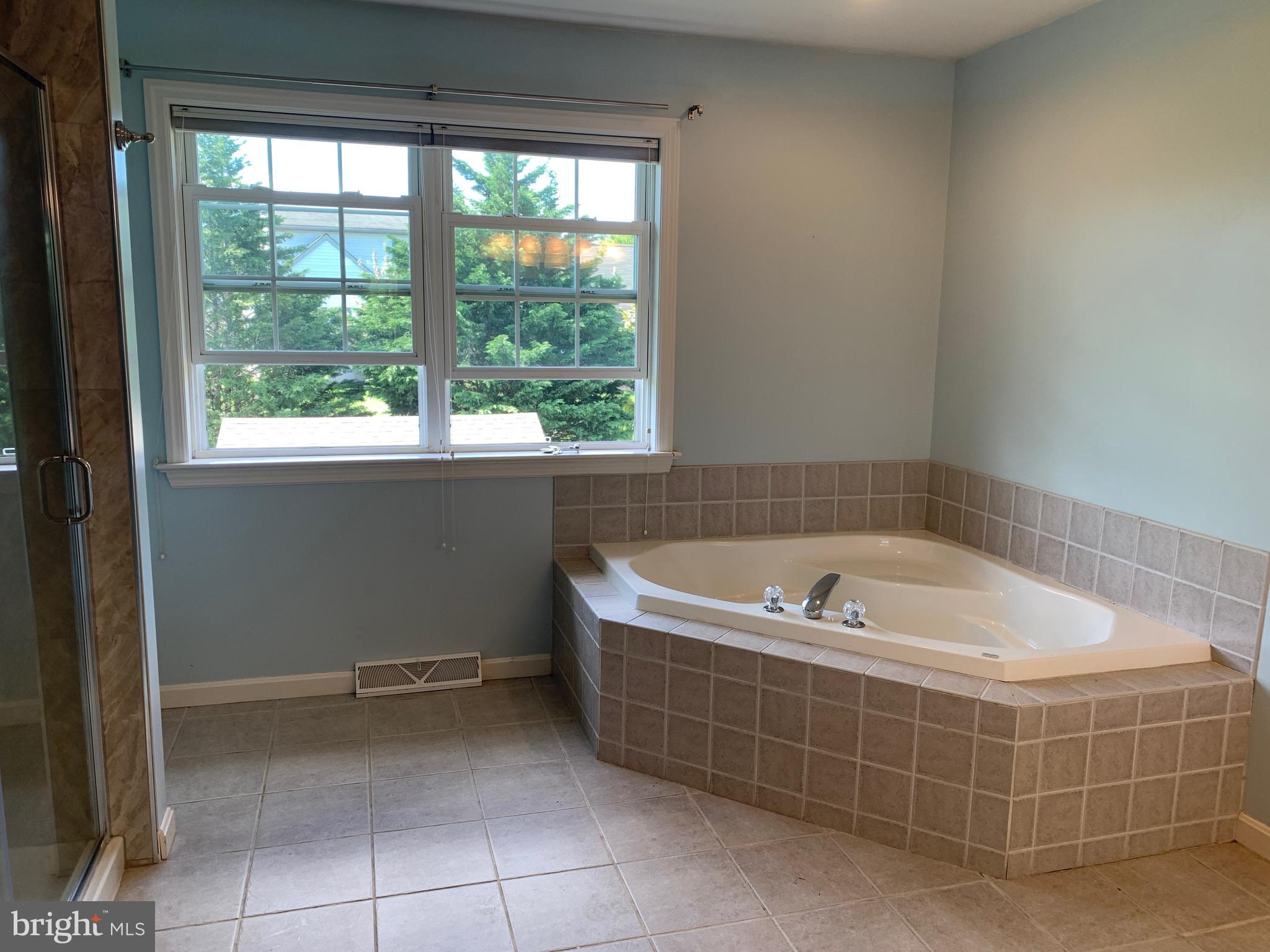 WEST RIDGE ESTATES - Residential