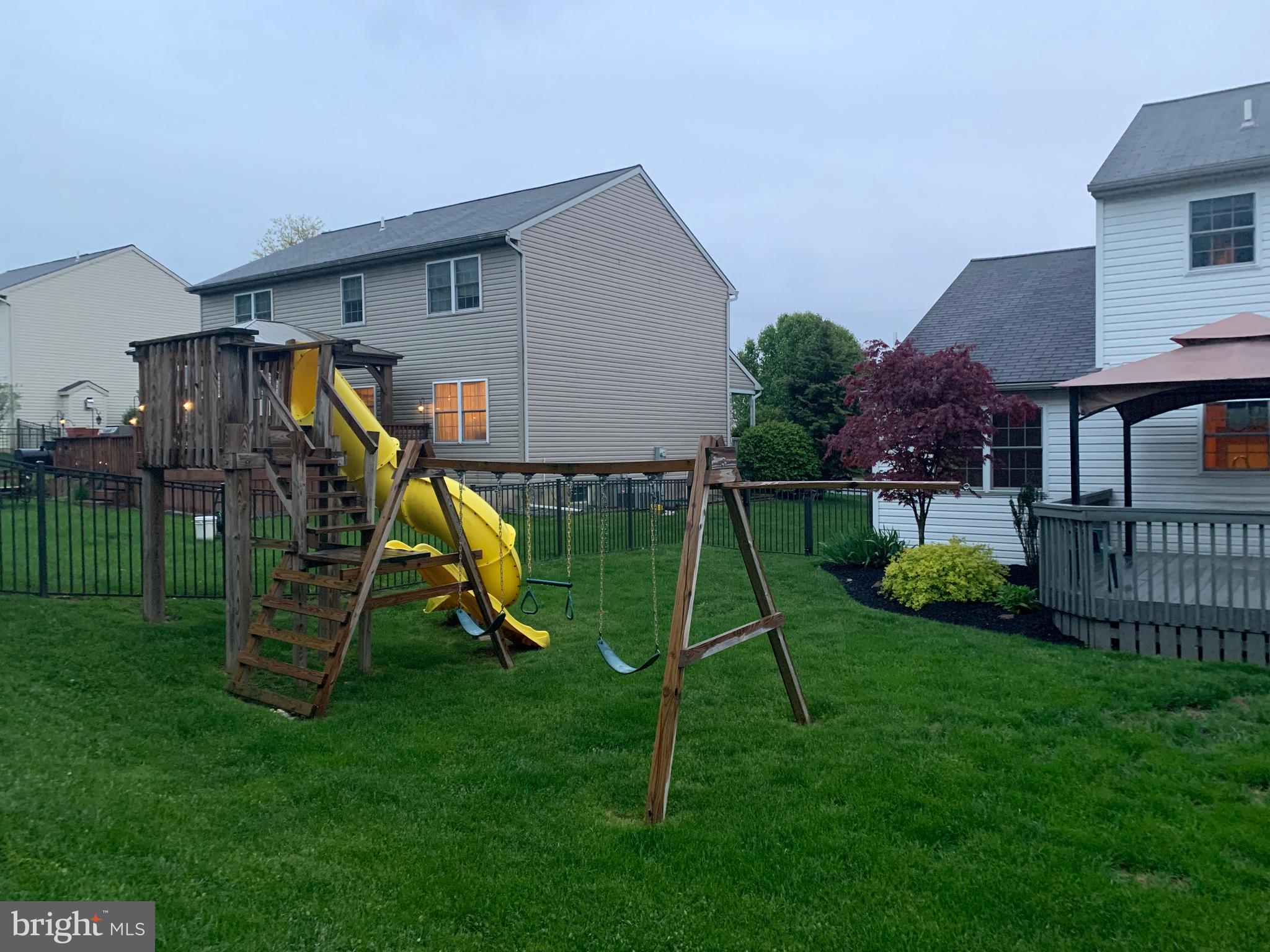 WEST RIDGE ESTATES - Residential