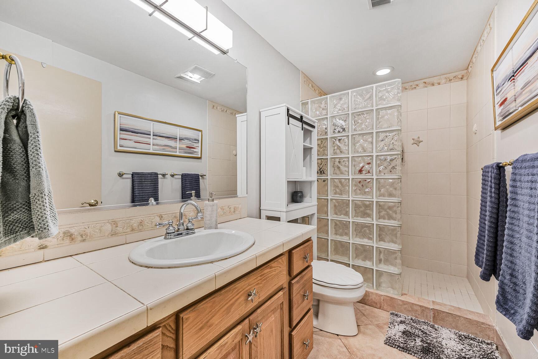 CHESAPEAKE OVERLOOK - Residential