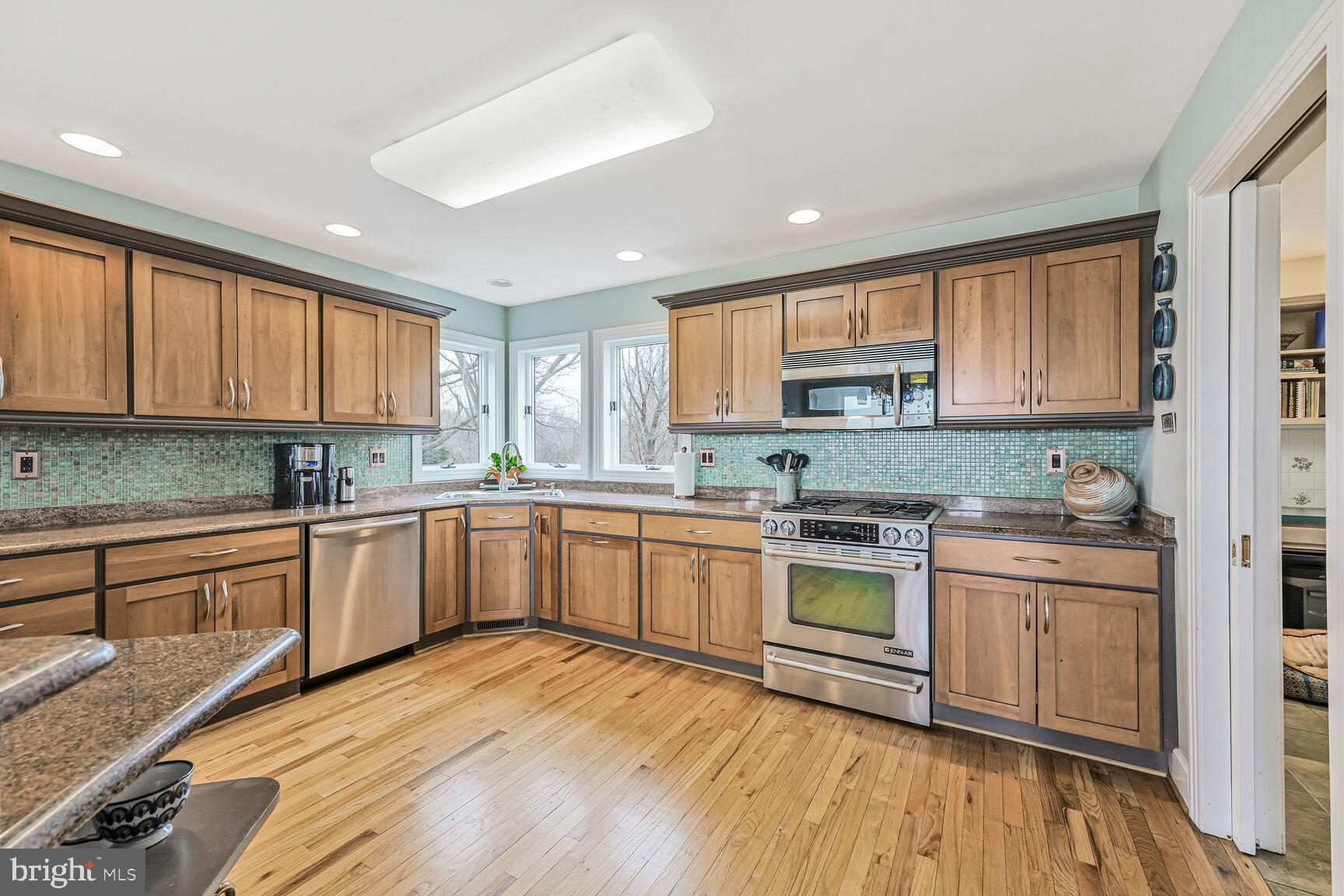 CHESAPEAKE OVERLOOK - Residential