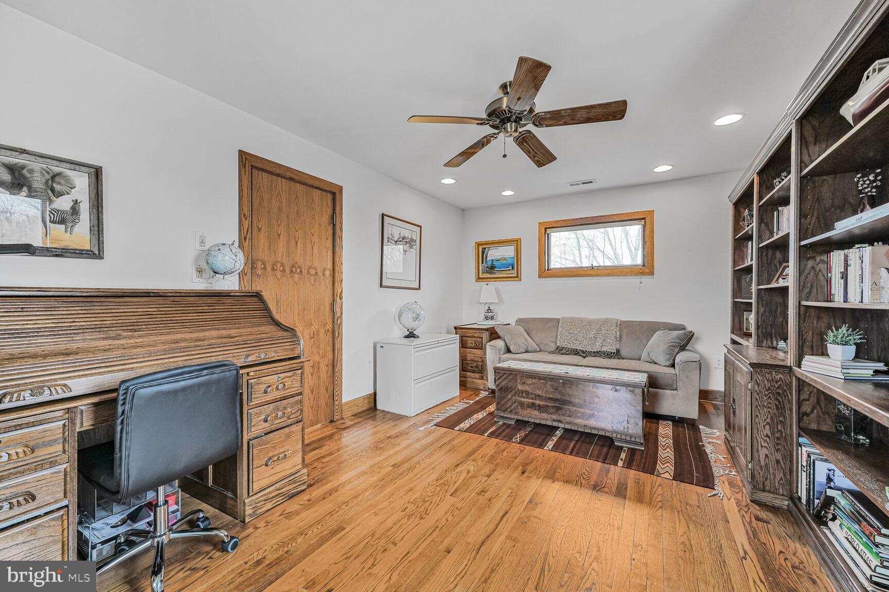 CHESAPEAKE OVERLOOK - Residential