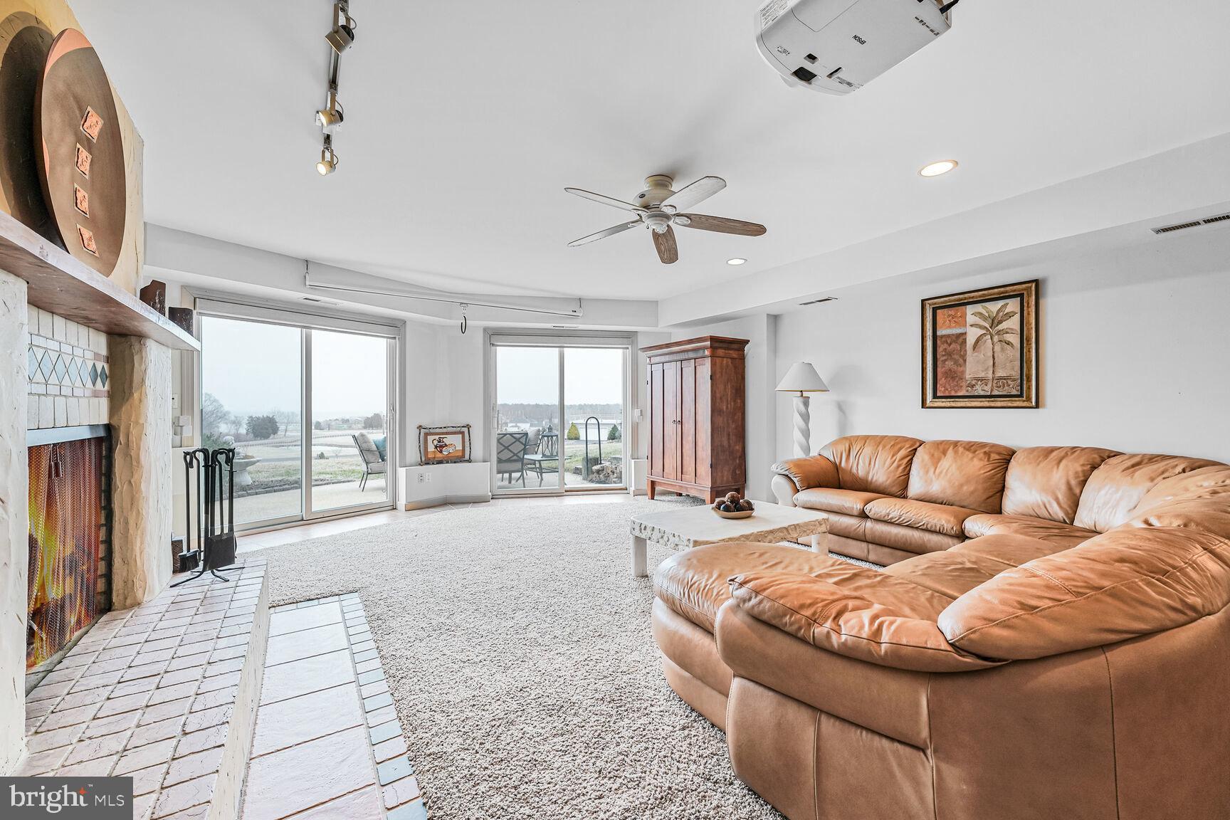 CHESAPEAKE OVERLOOK - Residential