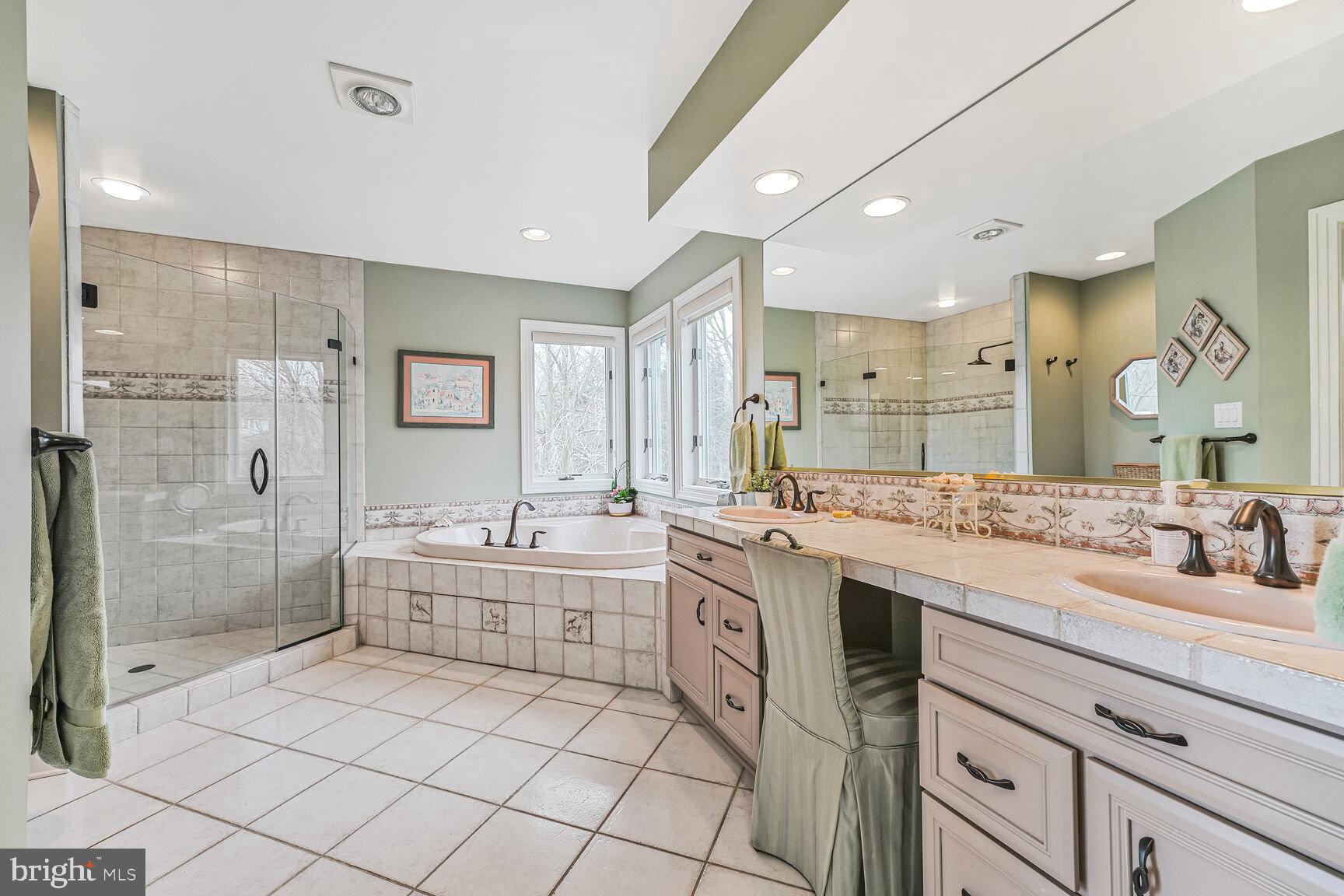 CHESAPEAKE OVERLOOK - Residential