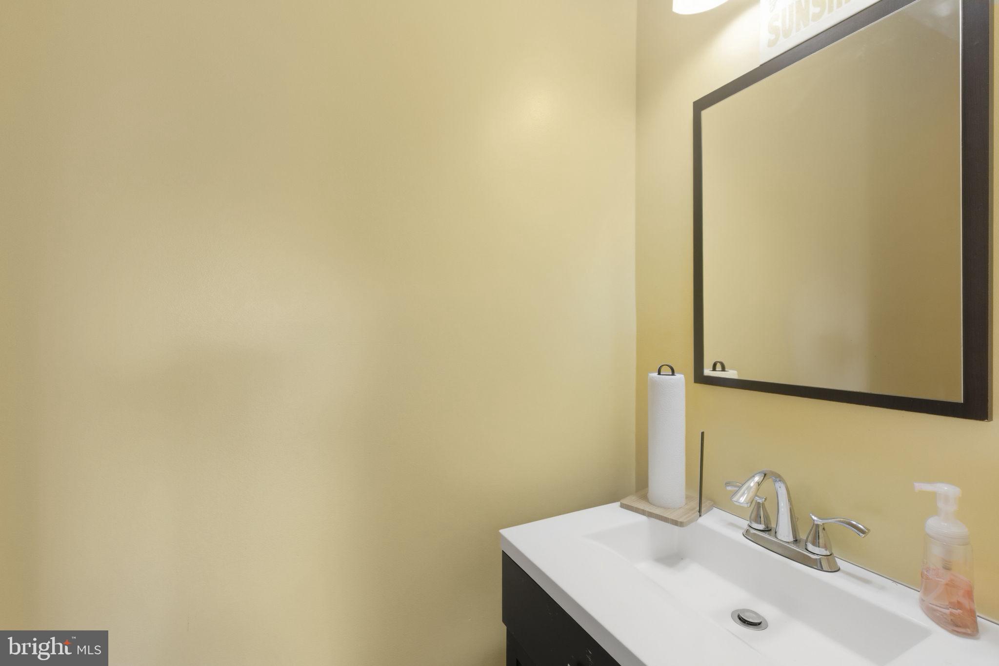 COURTLAND WOODS - Residential