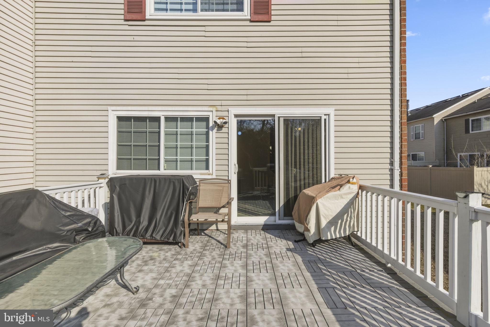 COURTLAND WOODS - Residential