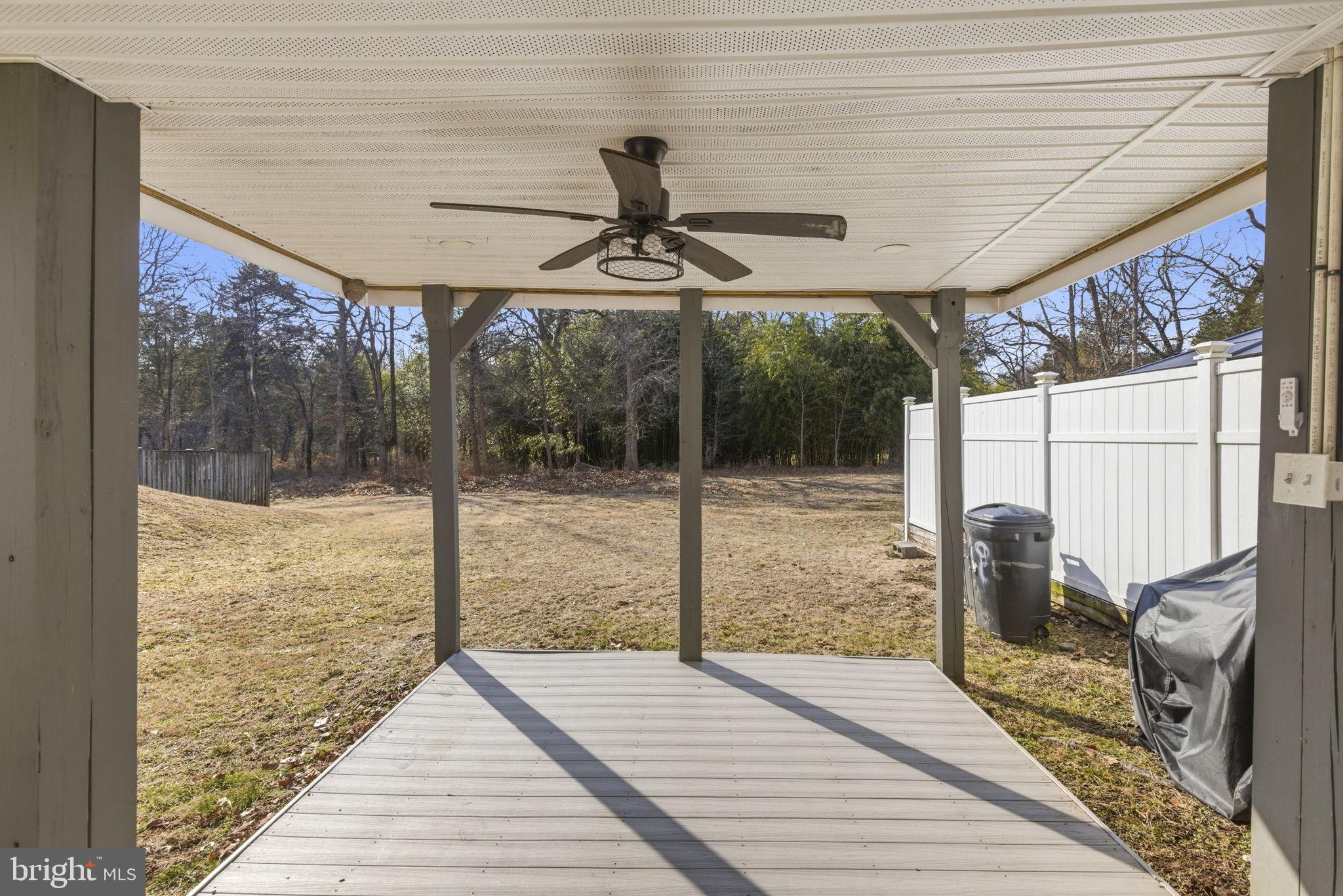 COURTLAND WOODS - Residential