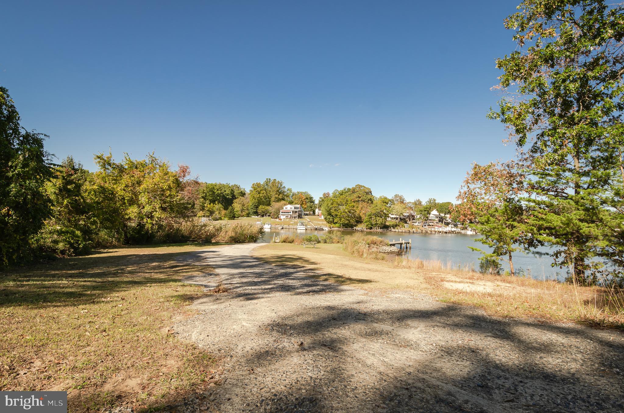 POWHATAN BEACH - Residential
