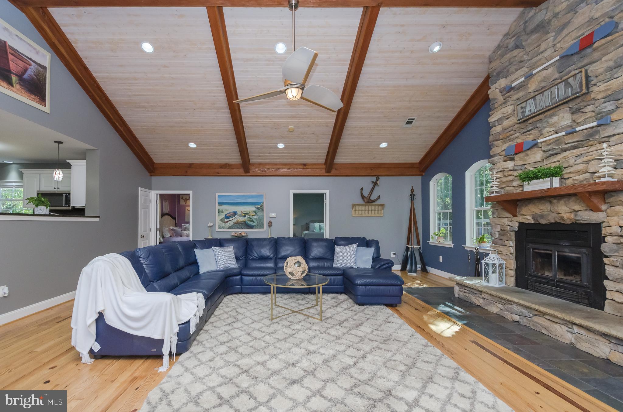 POWHATAN BEACH - Residential