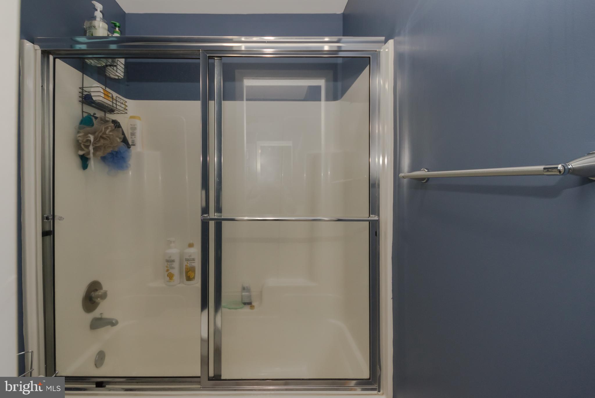 POWHATAN BEACH - Residential