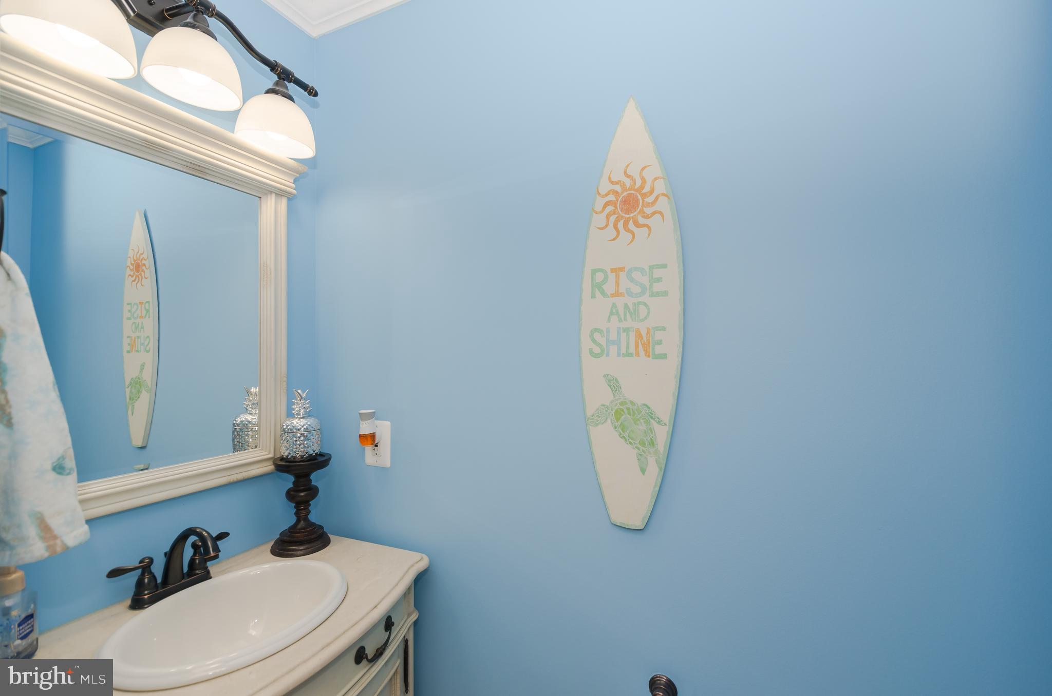 POWHATAN BEACH - Residential