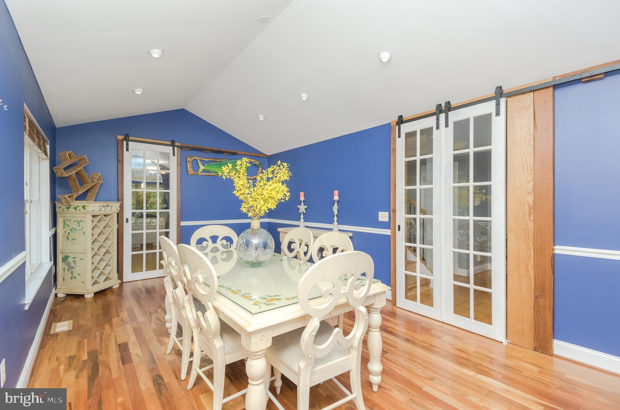 POWHATAN BEACH - Residential