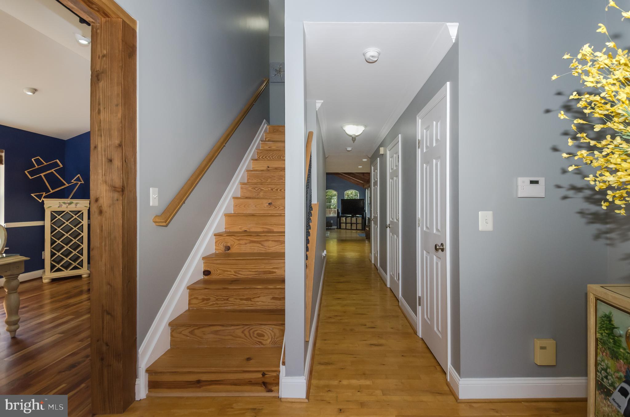 POWHATAN BEACH - Residential