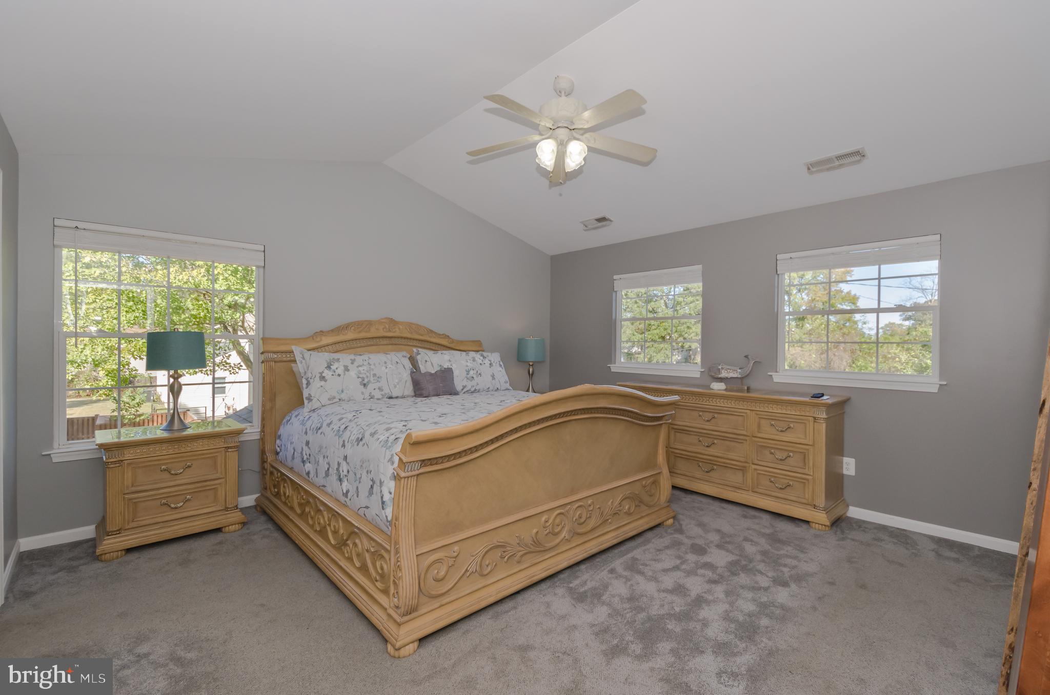 POWHATAN BEACH - Residential