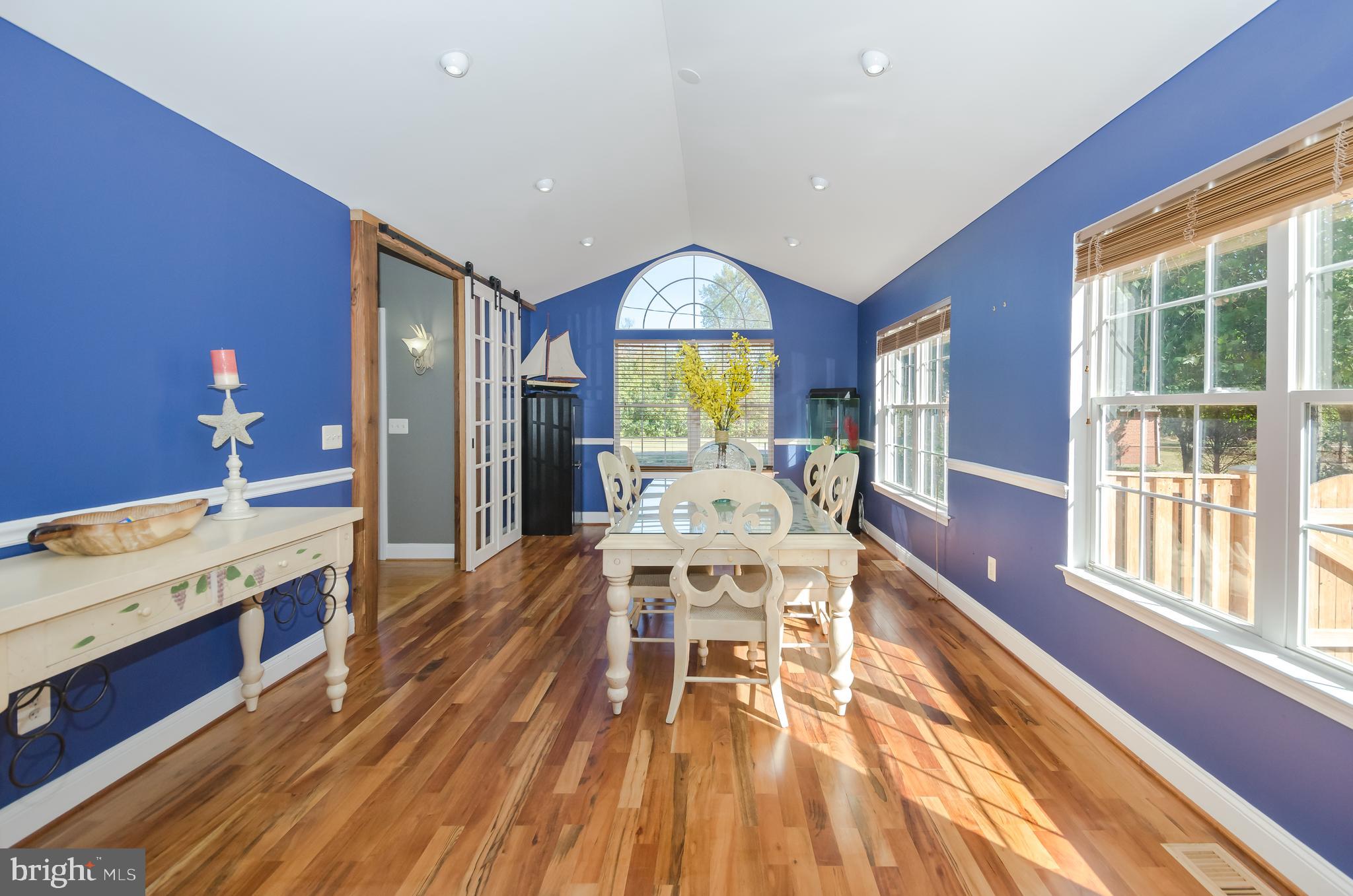 POWHATAN BEACH - Residential