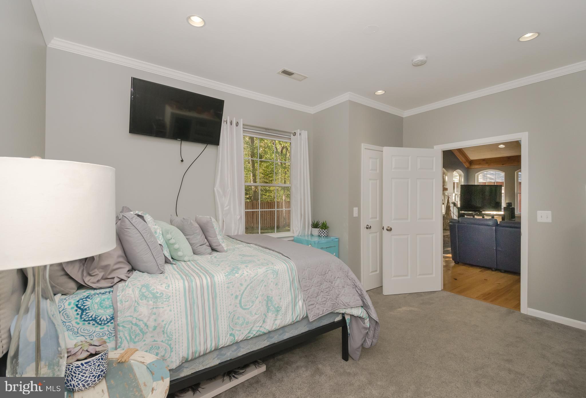 POWHATAN BEACH - Residential