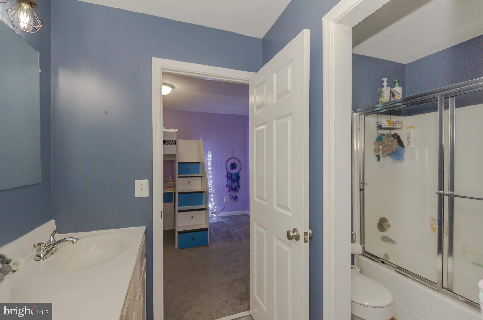 POWHATAN BEACH - Residential