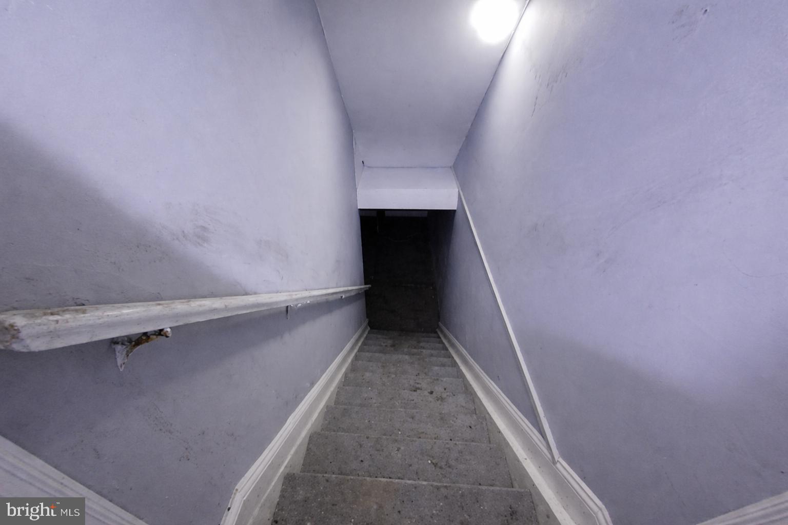 BROADWAY EAST - Residential