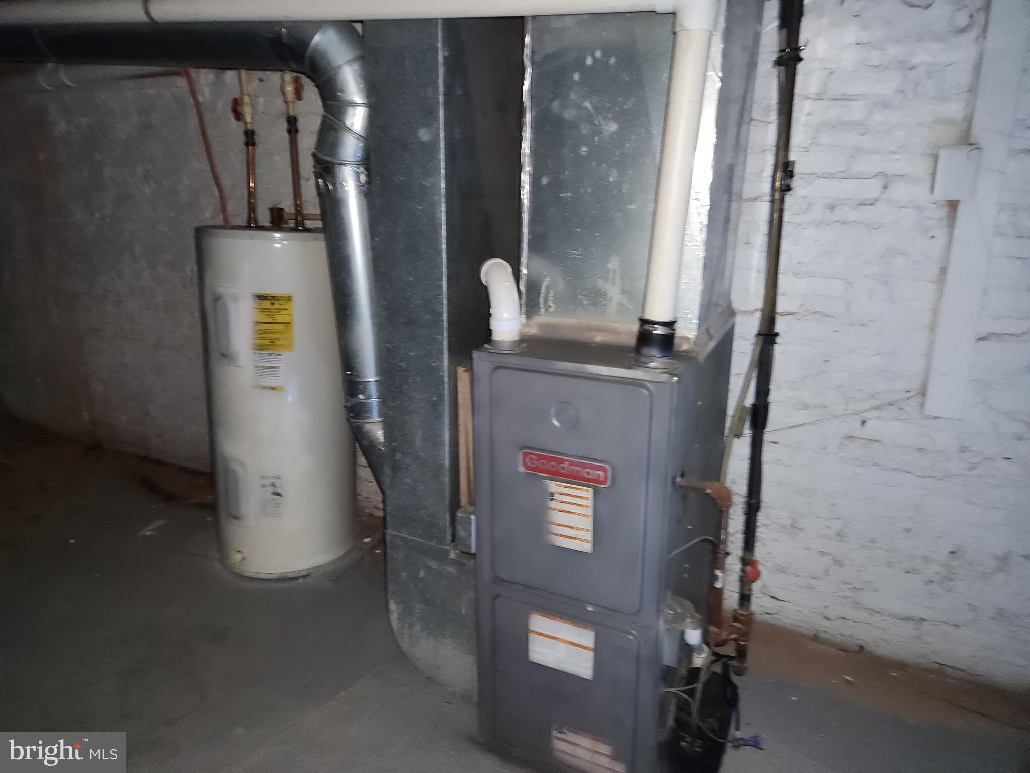 BROADWAY EAST - Residential