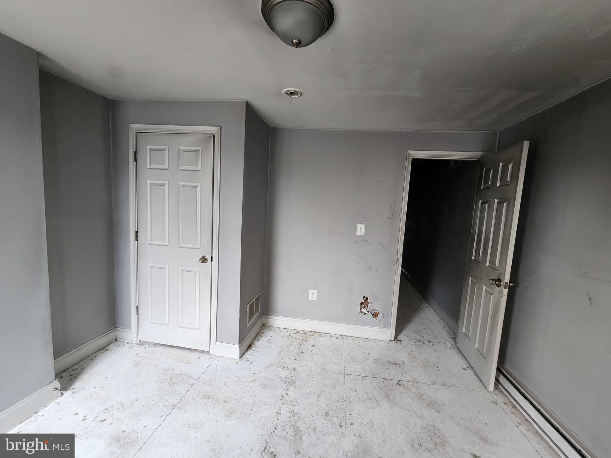 BROADWAY EAST - Residential