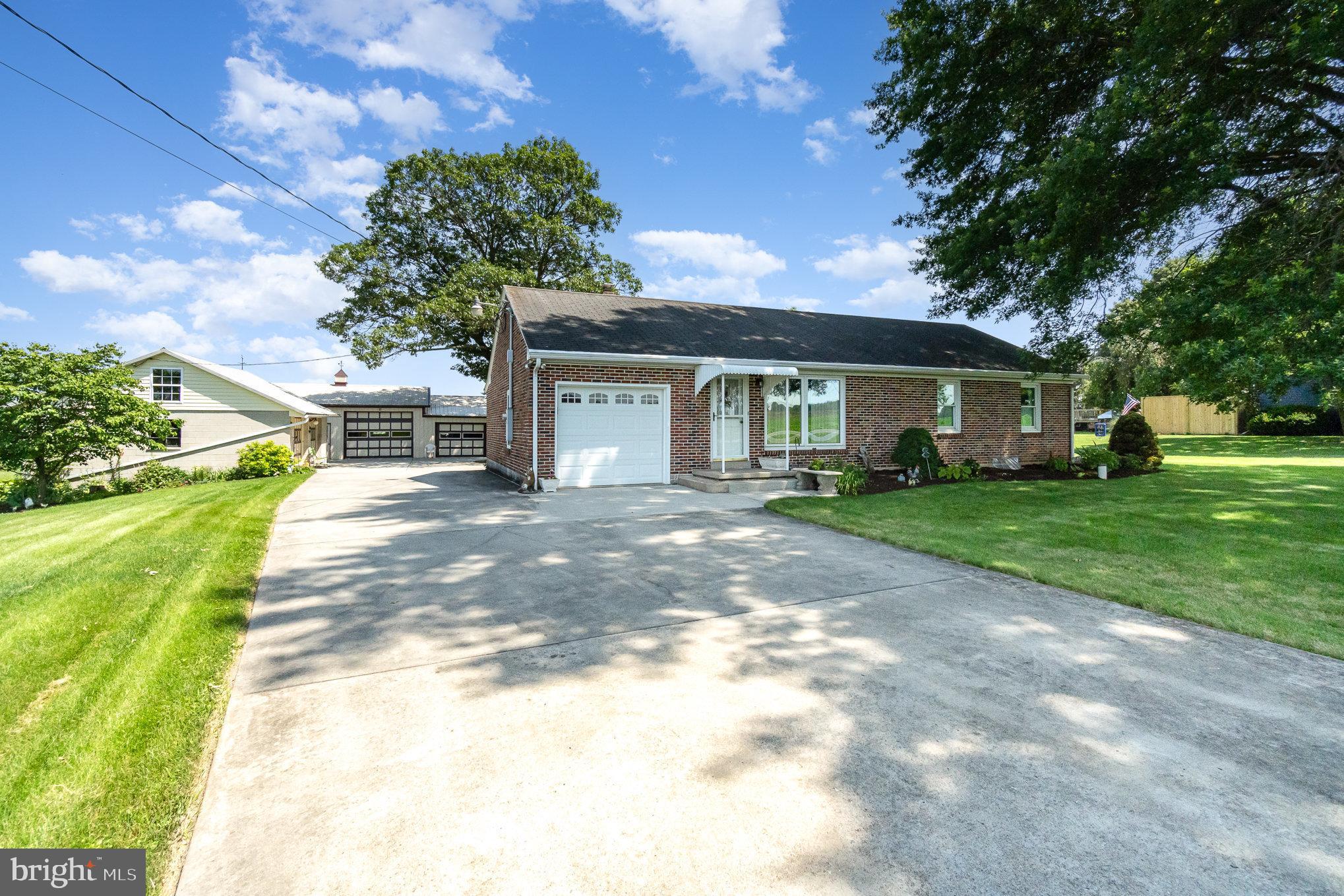 880 HOFFER ROAD