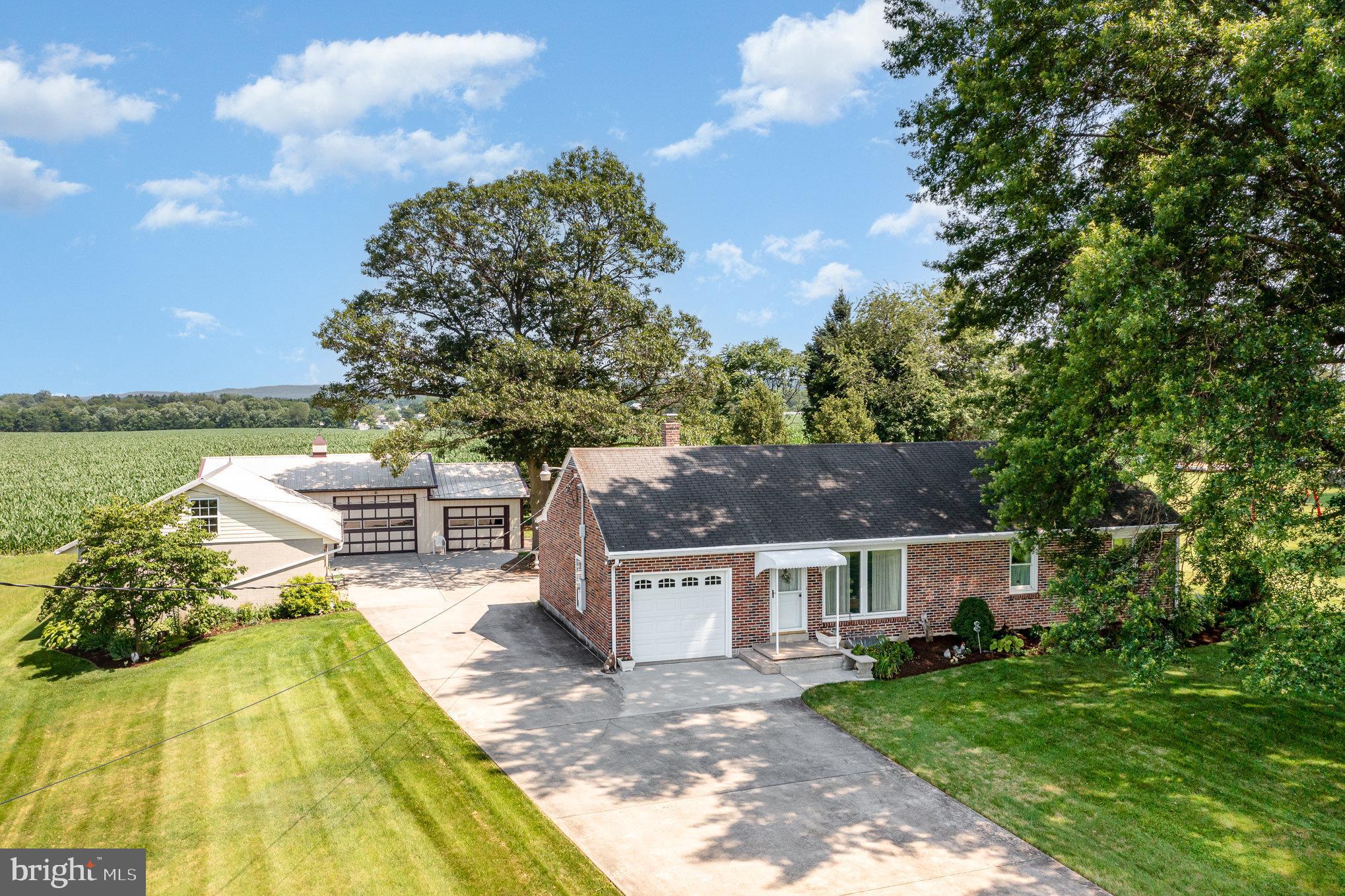880 HOFFER ROAD