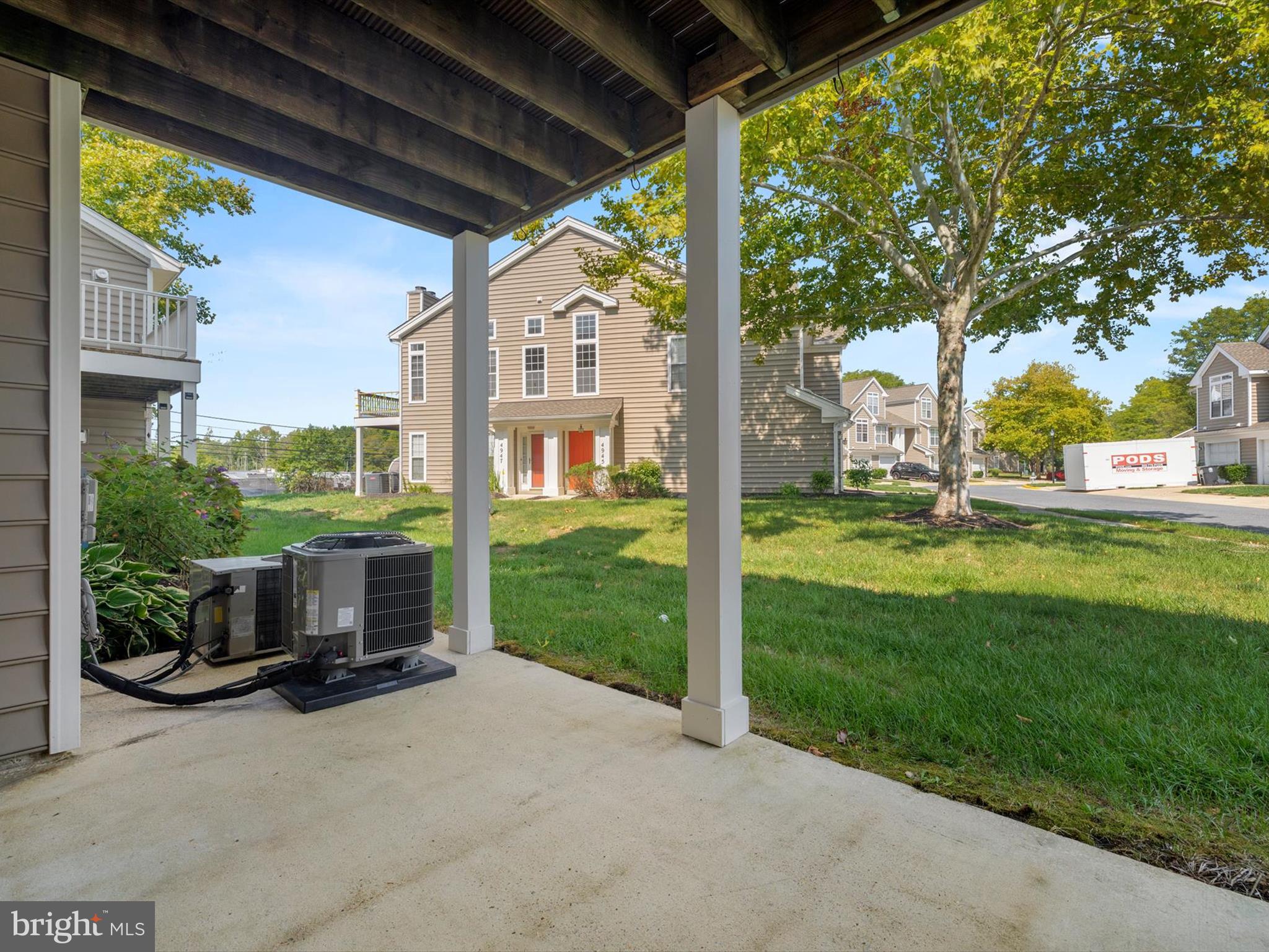 KINGS COUNCIL CONDO - Residential