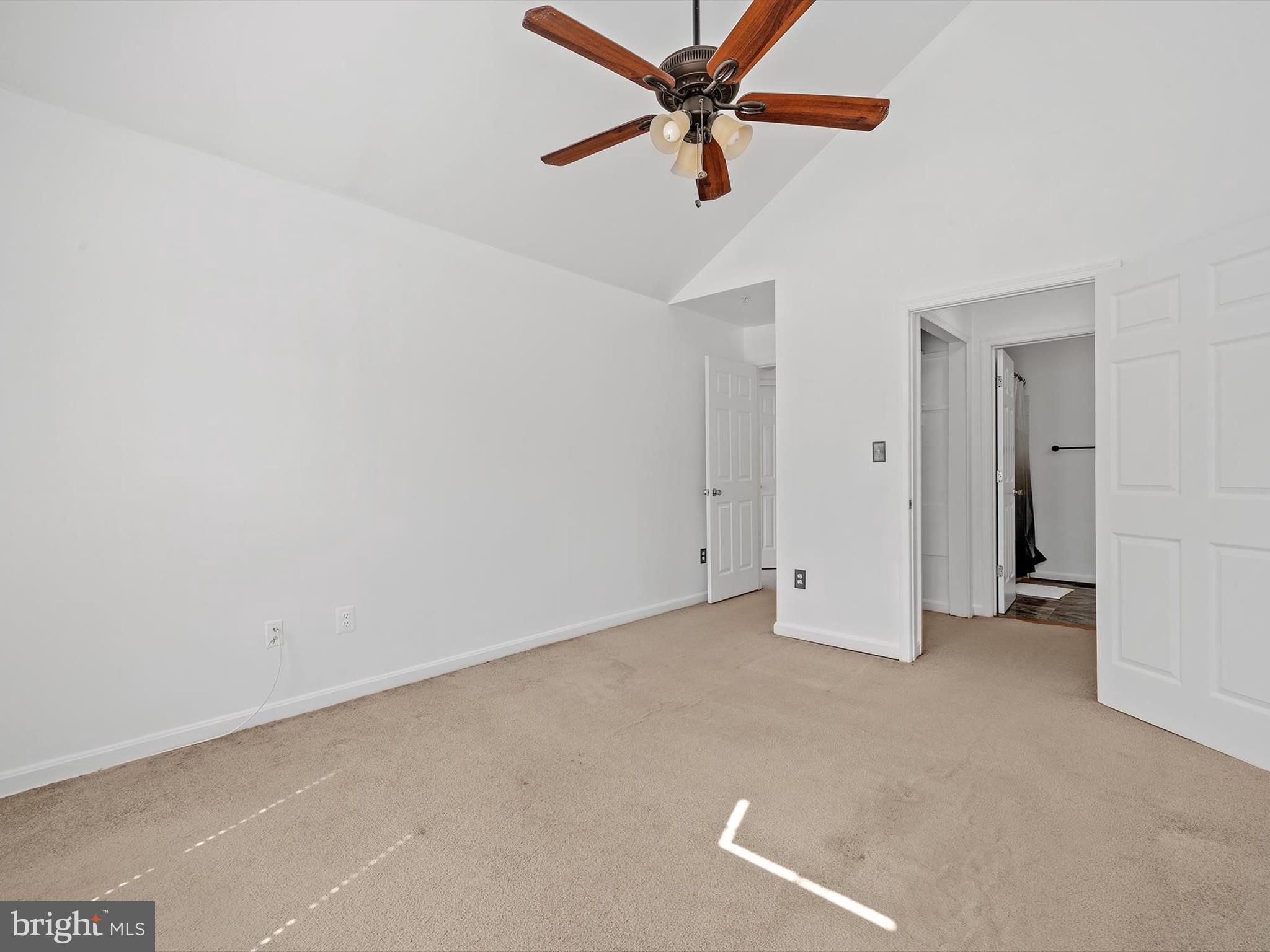 KINGS COUNCIL CONDO - Residential